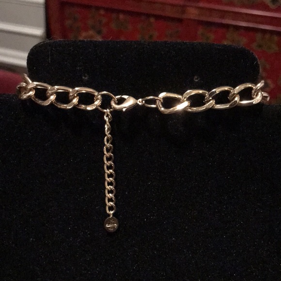 VGUC~ Goldtone Chunky Chain Necklace - Picture 2 of 5